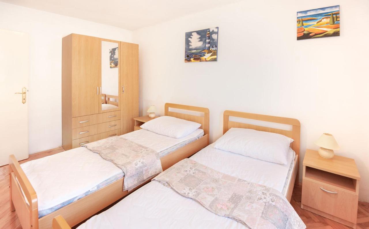 Apartments Milica Kastela Exterior photo
