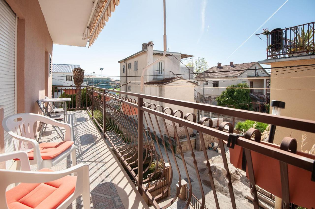 Apartments Milica Kastela Exterior photo